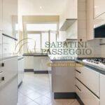 QUADRILOCALE RISTRUTTURATO CON TERRAZZO E BOX