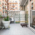 BILOCALE RISTRUTTURATO CON TERRAZZO E BOX